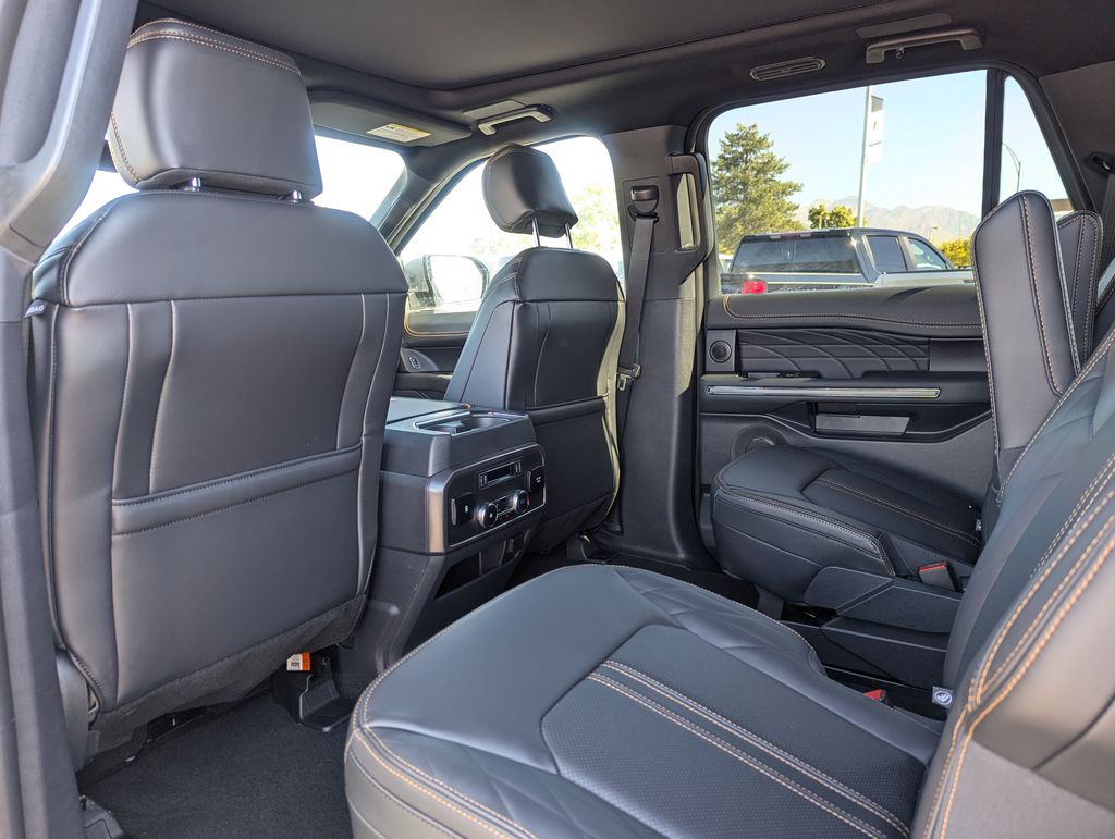 2024 Ford Expedition Max Platinum 32