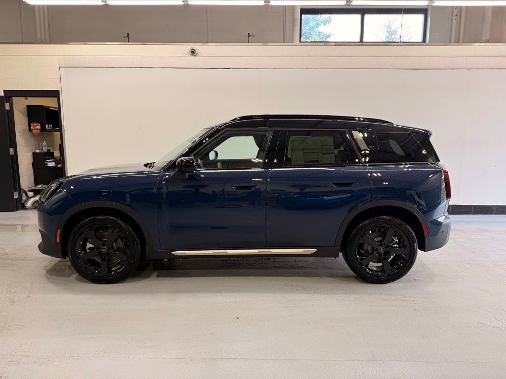 Thumbnail: 2025 MINI Cooper Countryman - 2
