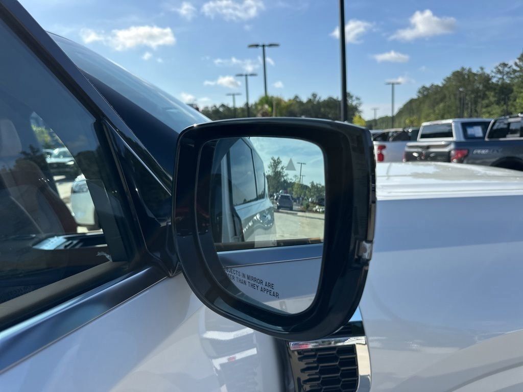 2025 Aspen White Tricoat Nissan Armada SL RWD SUV