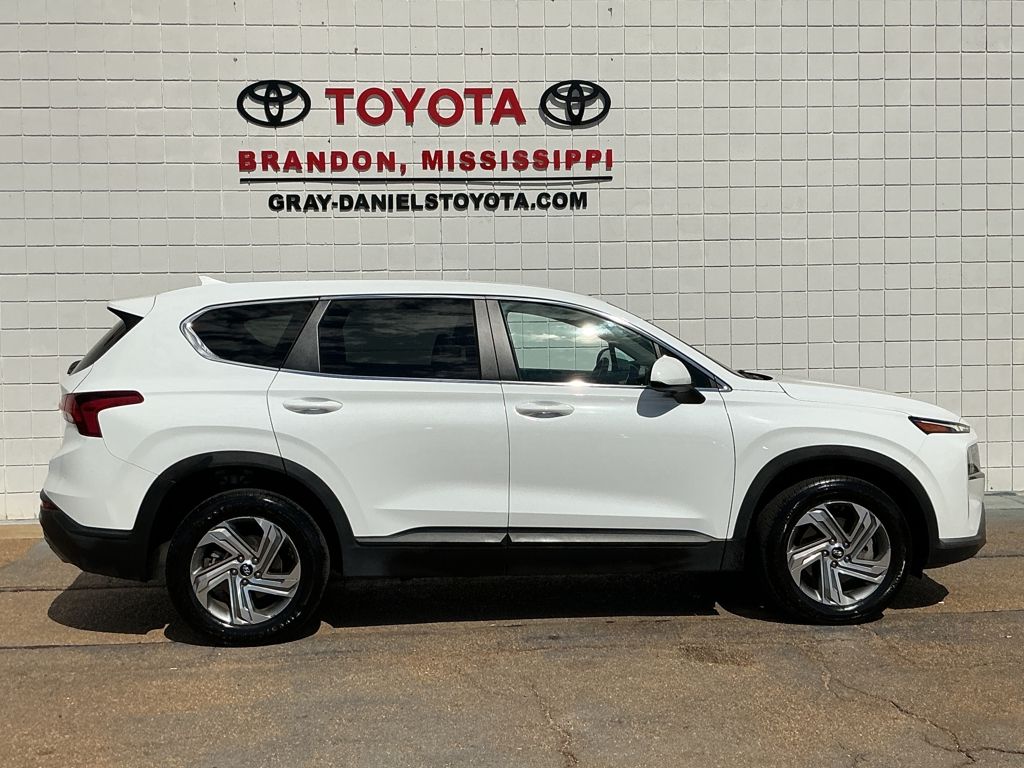 2023 Hyundai Santa Fe SE's photo