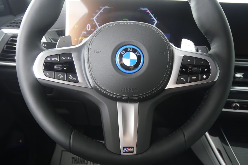 Thumbnail: 2026 BMW X5 - 19