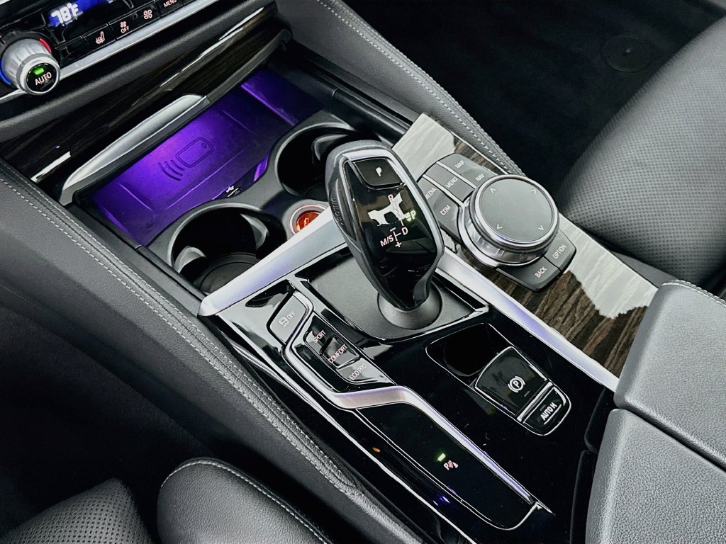 Thumbnail: 2023 BMW 5 Series - 17