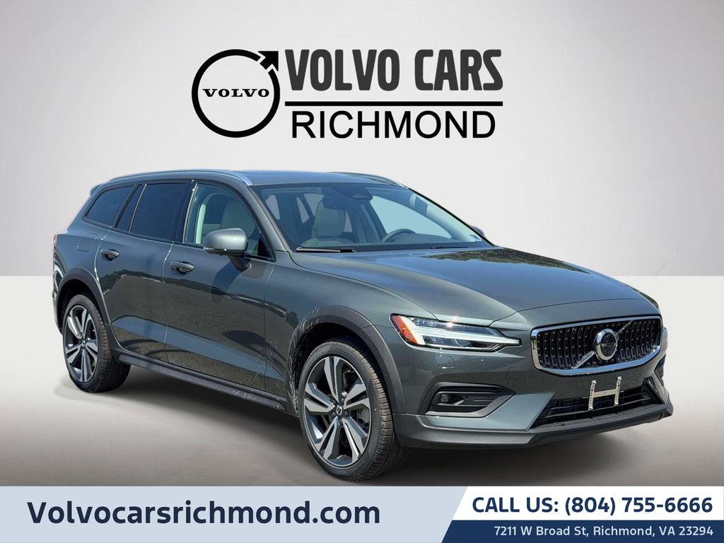 Forest Lake 2026 Volvo V60 Cross Country B5 Plus AWD Wagon All-Wheel Drive Automatic