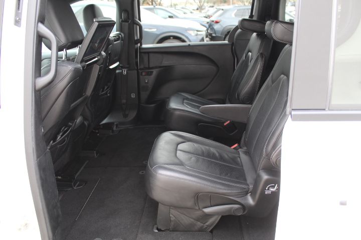 Used Car 2018 Chrysler Pacifica  Touring L Plus For Sale Under $15,000 In Georgetown, Texas