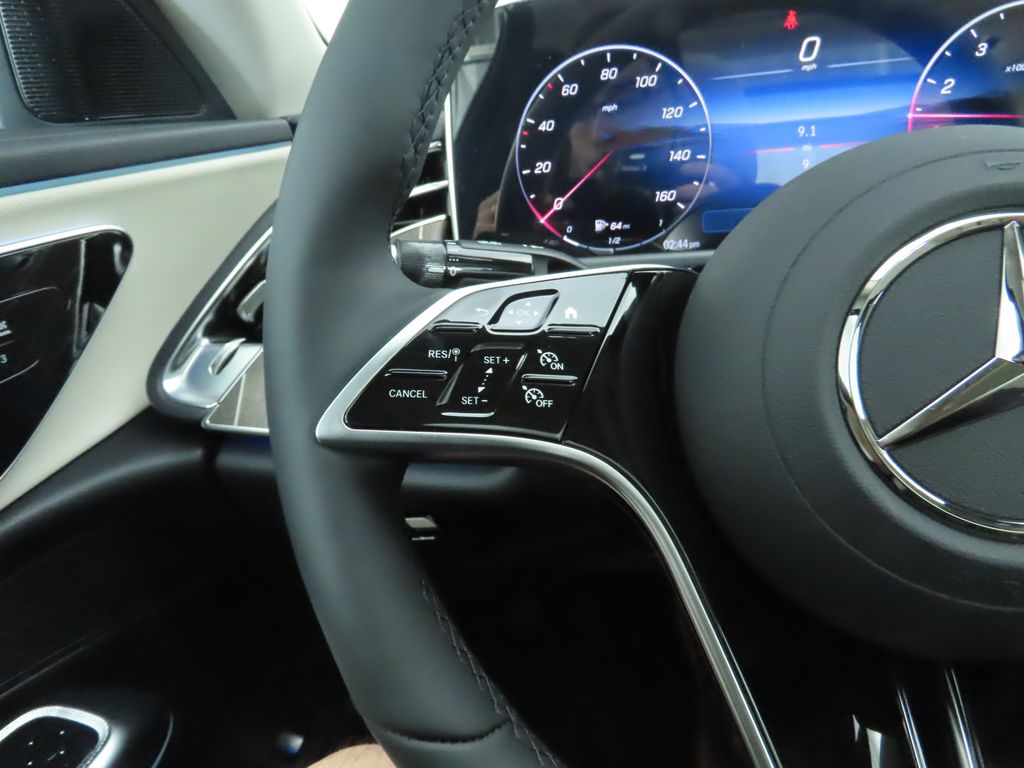 Thumbnail: 2025 Mercedes-Benz E-Class - 11