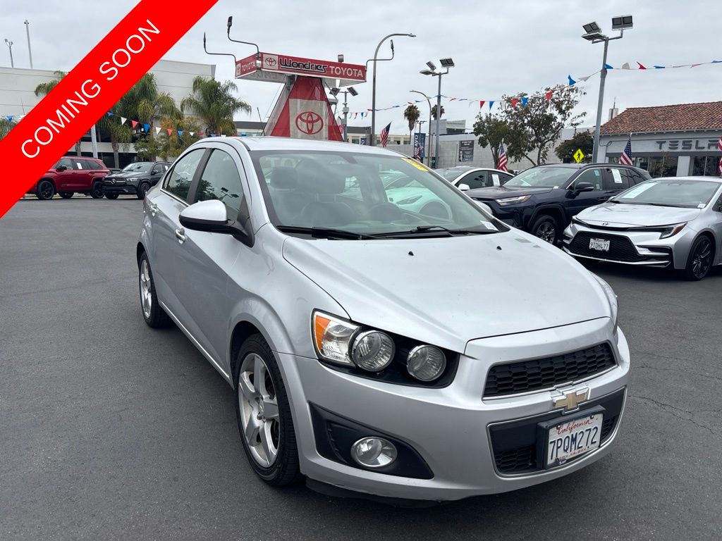 Silver Ice Metallic 2016 Chevrolet Sonic Sedan Front-Wheel Drive 6-Speed Automatic
