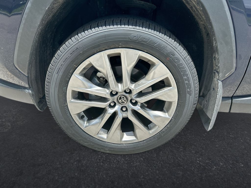 Thumbnail: 2025 Toyota RAV4 - 2