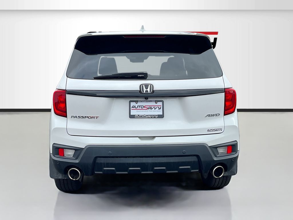 Used 2024 White Honda EX-L image 6