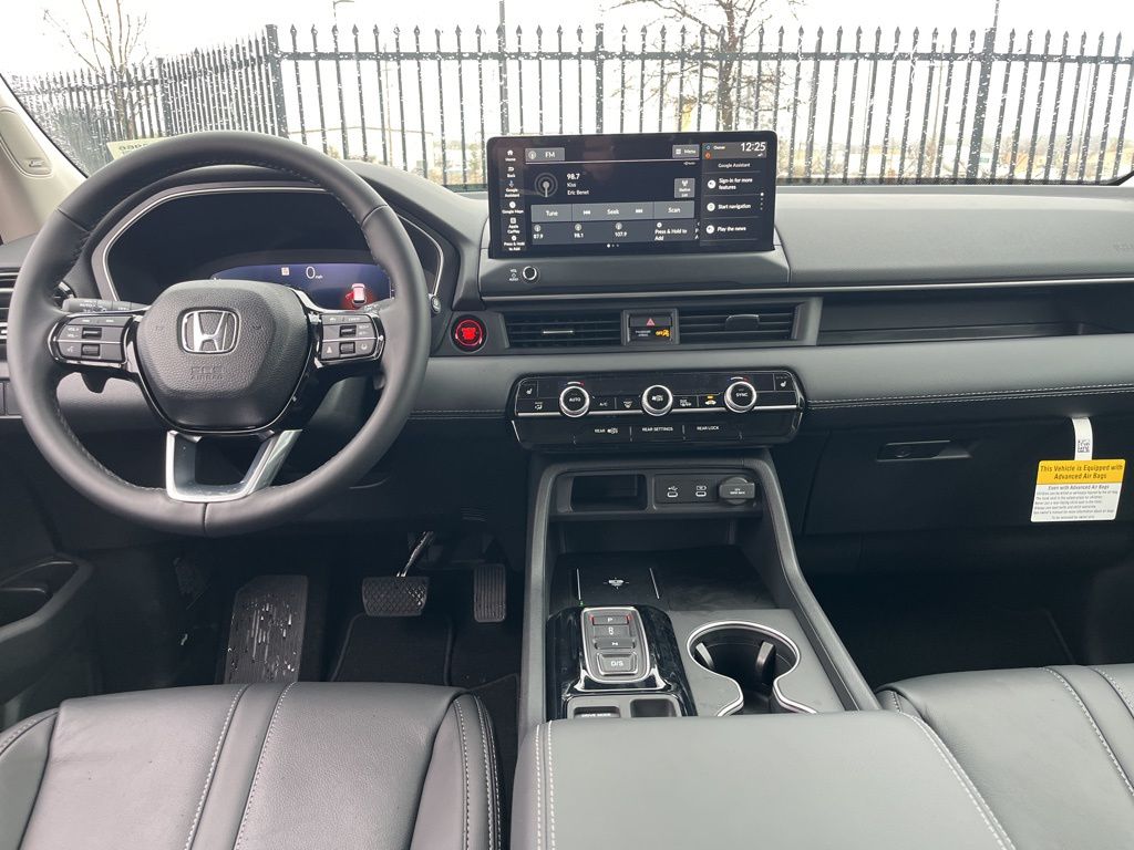 Thumbnail: 2026 Honda Pilot - 9