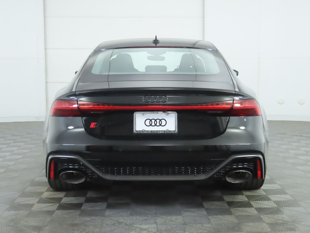 Thumbnail: 2025 Audi RS 7 - 6