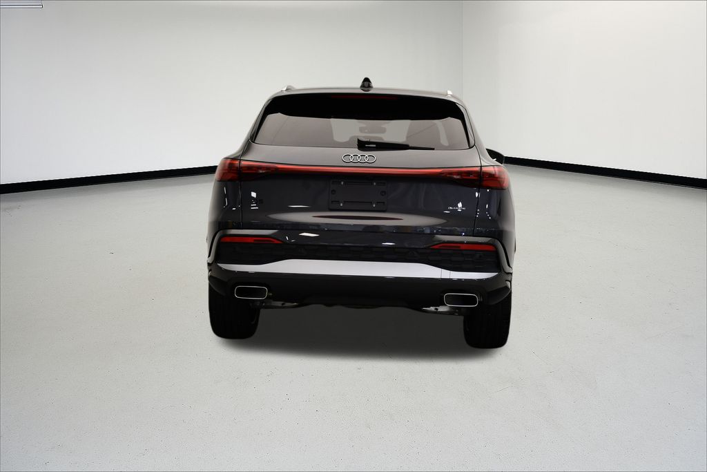 Thumbnail: 2025 Audi Q5 - 4