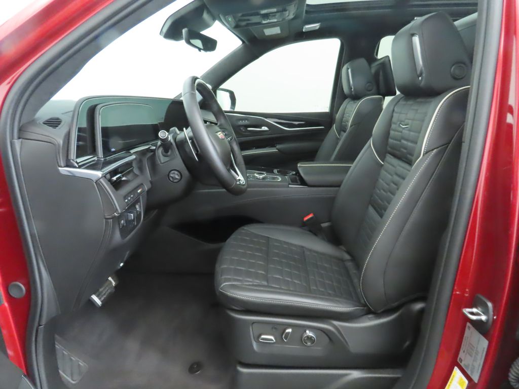 2024 Cadillac Escalade V 18