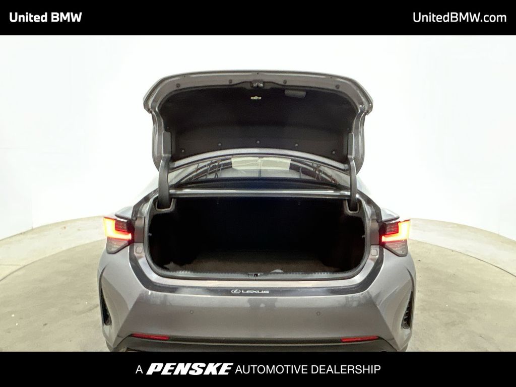 Thumbnail: 2019 Lexus RC - 22