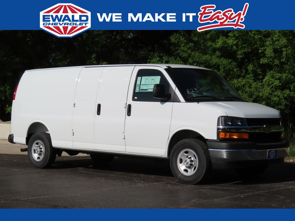 2026 Chevrolet Express 3500 Work Van 