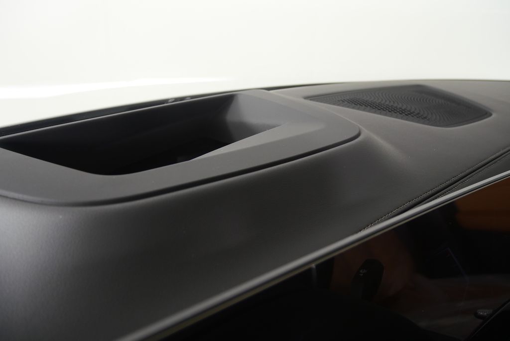 Thumbnail: 2026 BMW X5 - 19