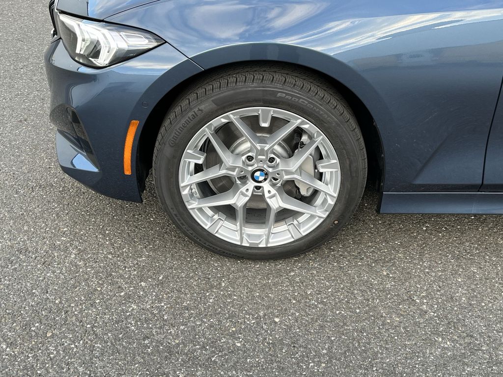 2025 BMW 3 Series 330i xDrive 10