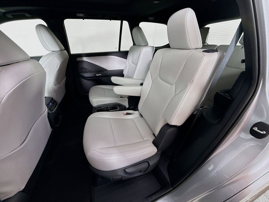 Thumbnail: 2025 Lexus TX - 26