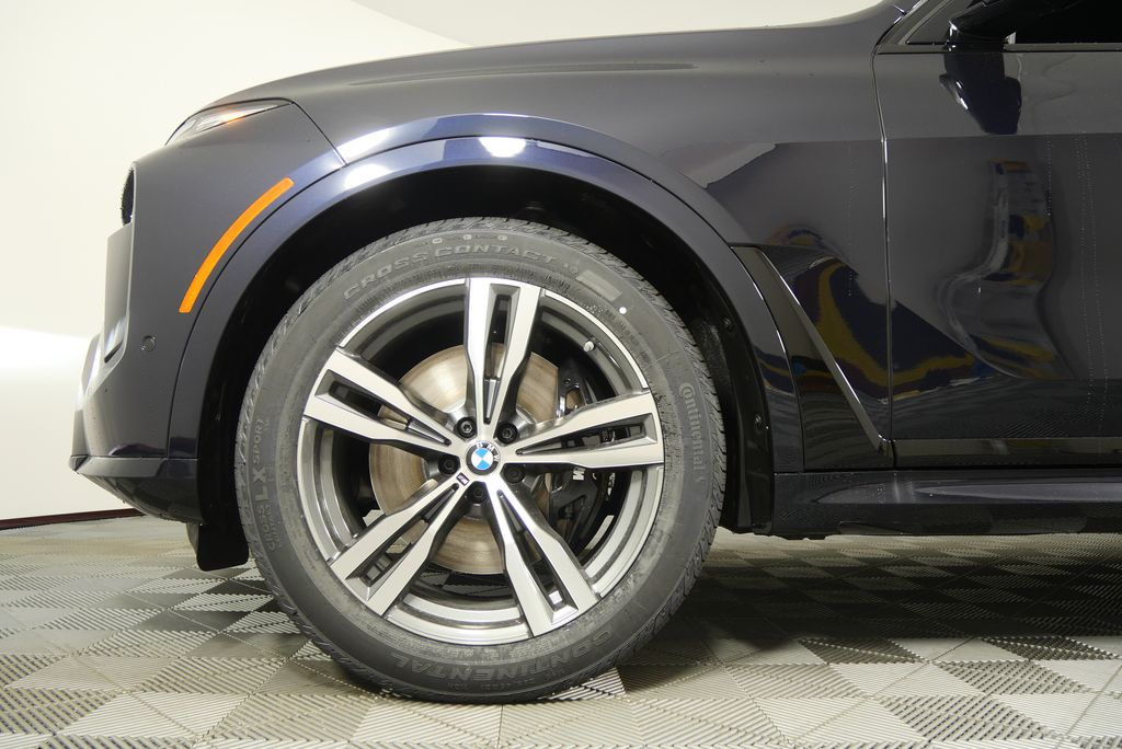 Thumbnail: 2026 BMW X7 - 7