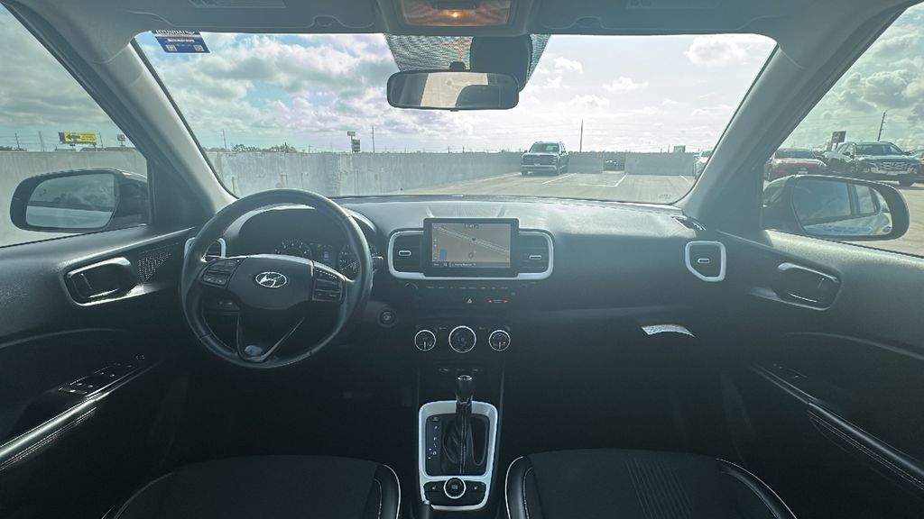 2022 Hyundai Venue Limited Gray at Baytown Hyundai