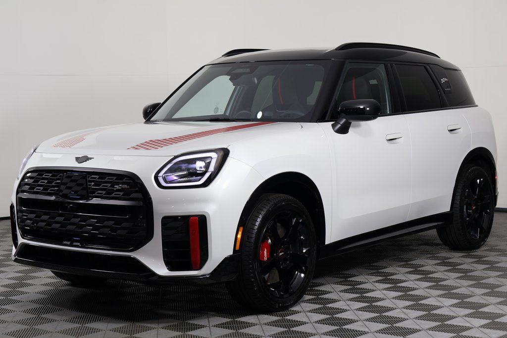 2026 MINI Countryman JCW ALL4's photo