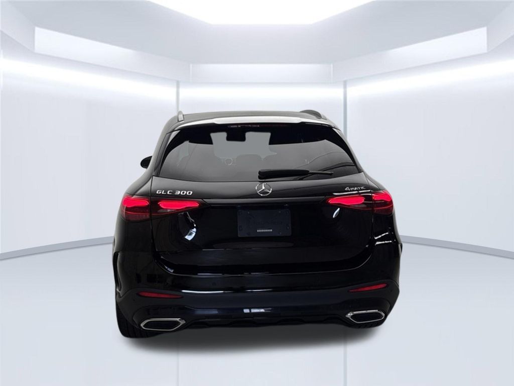 Thumbnail: 2023 Mercedes-Benz GLC - 7