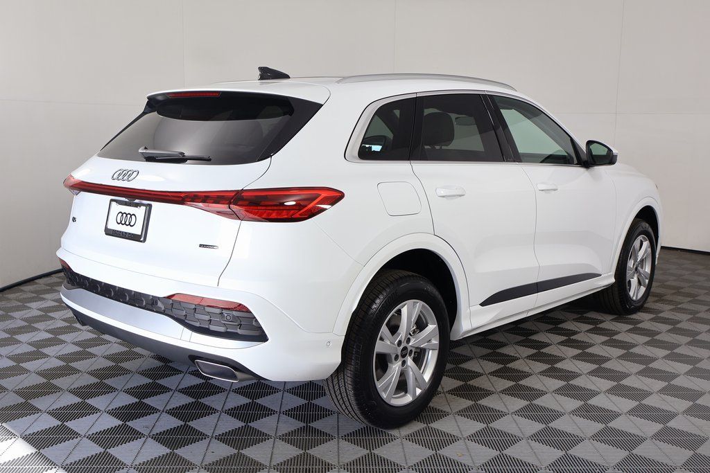 Thumbnail: 2025 Audi Q5 - 2