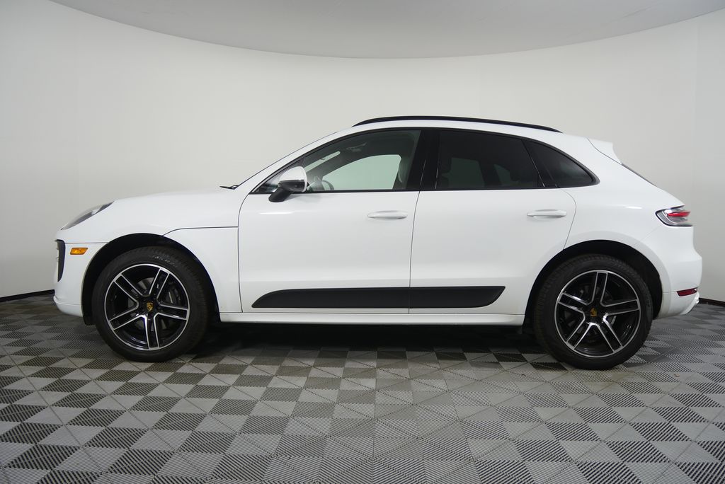 Thumbnail: 2021 Porsche Macan - 6