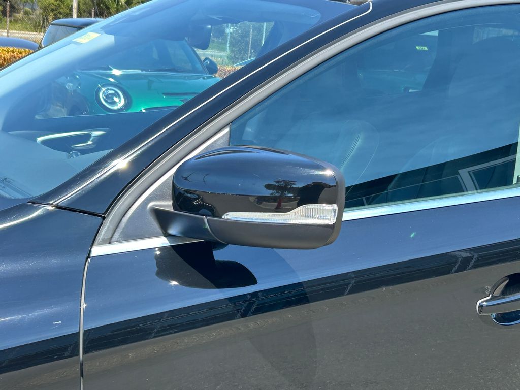 Thumbnail: 2016 Volvo XC60 - 10