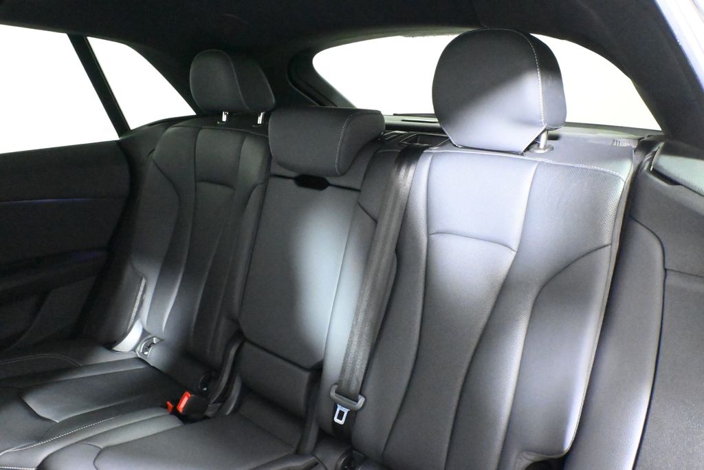 Thumbnail: 2021 Audi Q8 - 4