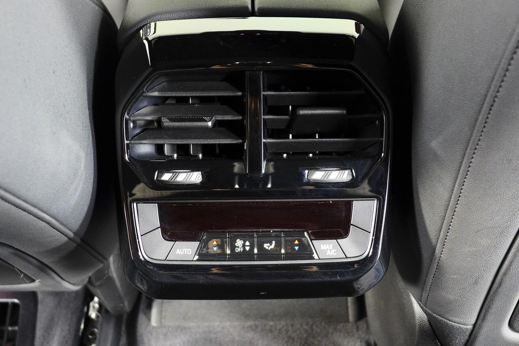 Thumbnail: 2024 BMW iX - 22