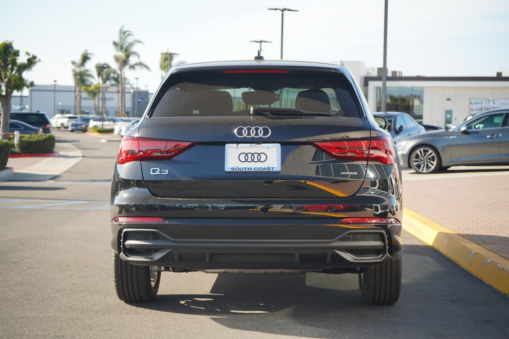 2024 Audi Q3  4