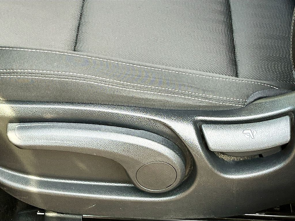 Used 2022 Blue Kia LX image 20