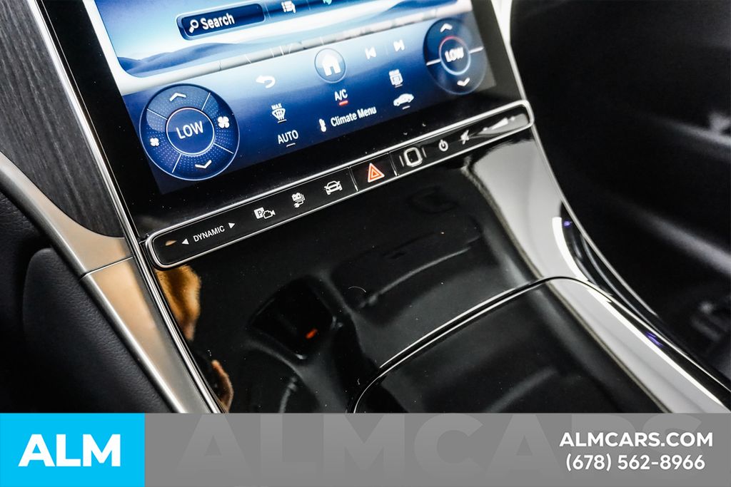 Used 2026 Black Mercedes-Benz GLC 350e image 39