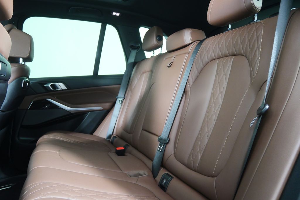 Thumbnail: 2024 BMW X5 - 16