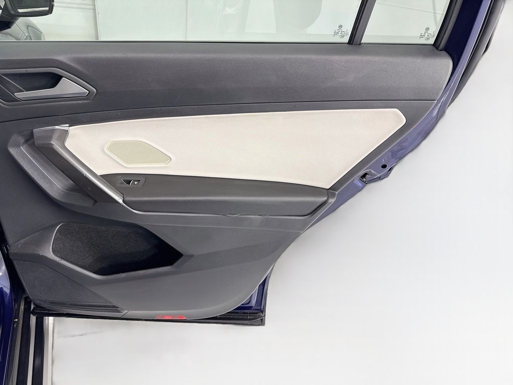 Thumbnail: 2021 Volkswagen Tiguan - 26