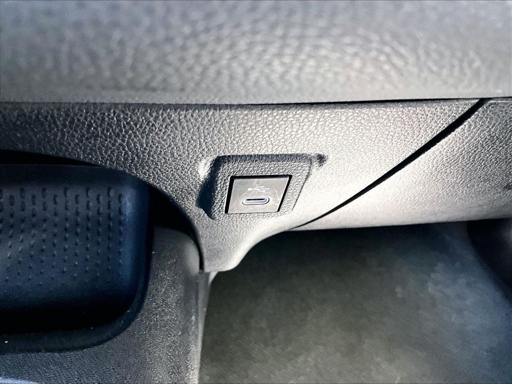2024 Toyota Corolla — photo 26