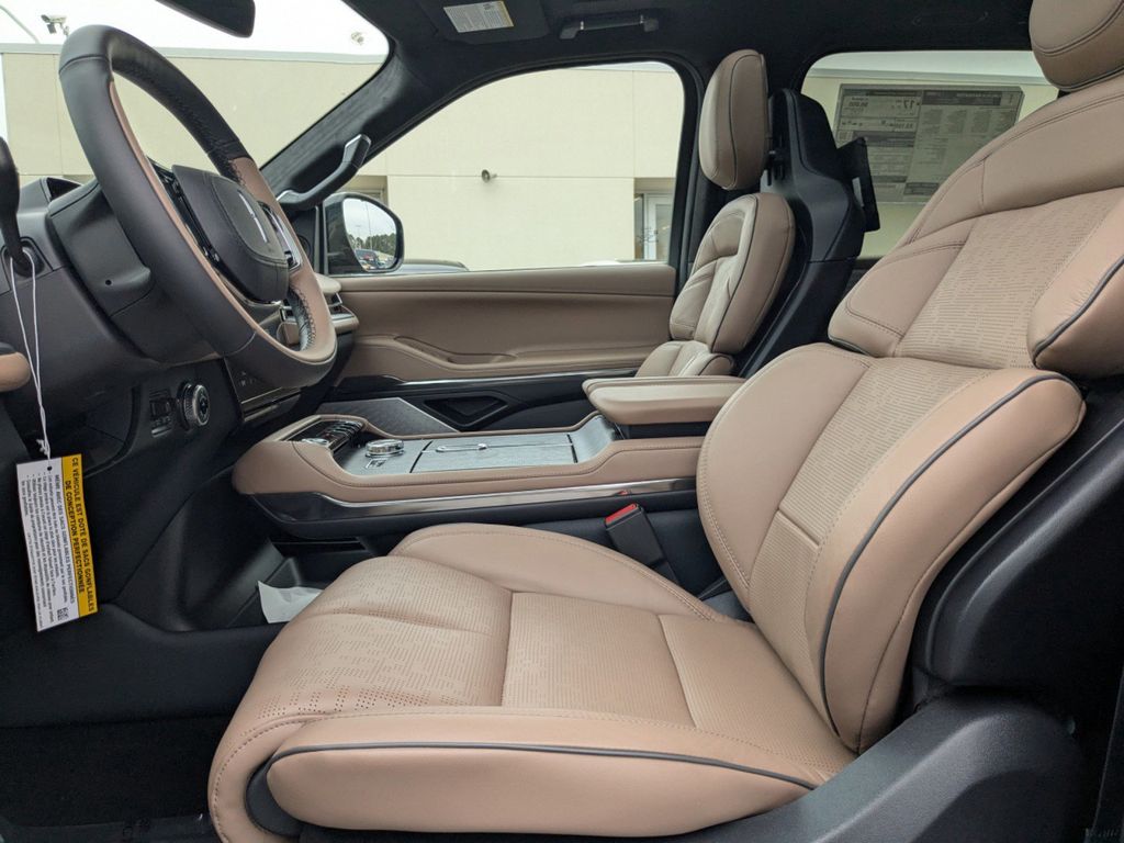 2025 Lincoln Navigator Black Label L