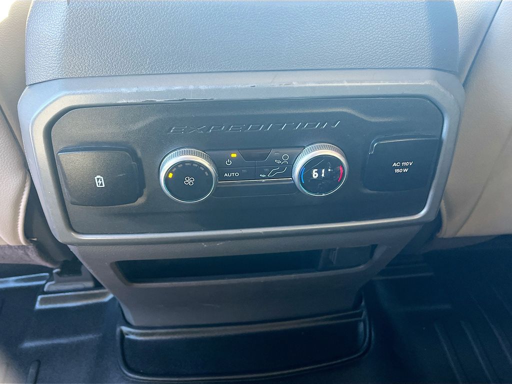 2021 Ford Expedition XLT Red at Autostrade
