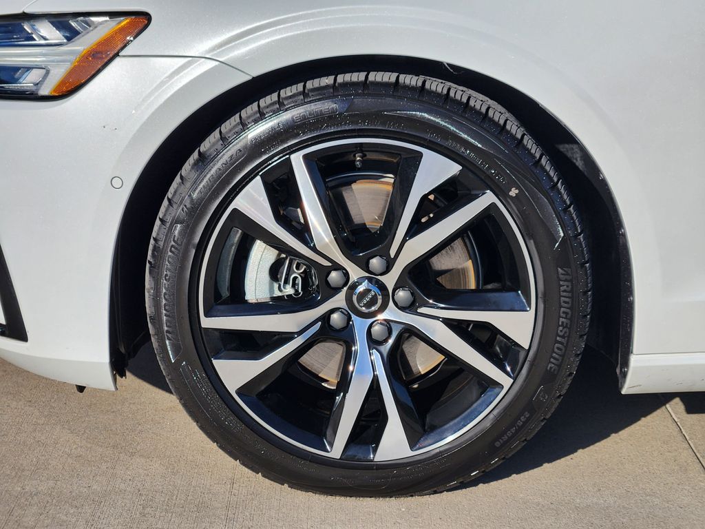 used 2024 Volvo S60 car, priced at $28,995