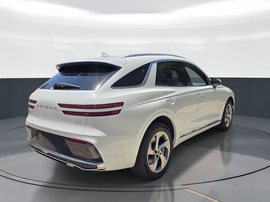 New 2026 White Genesis 2.5T Advanced image 3