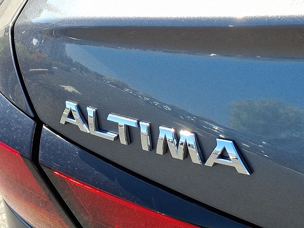 Thumbnail: 2021 Nissan Altima - 31