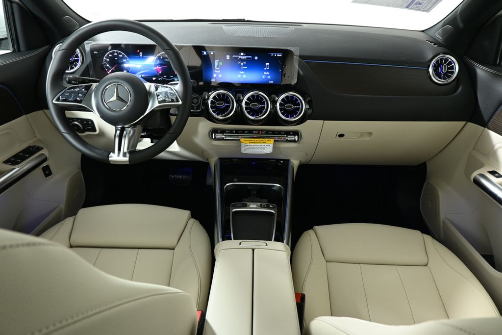 Thumbnail: 2026 Mercedes-Benz GLA - 4