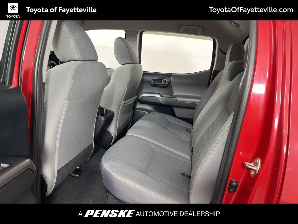 Thumbnail: 2016 Toyota Tacoma - 22