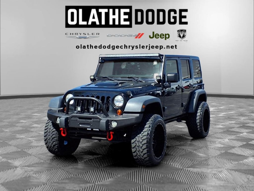 2013 Jeep Wrangler Negro (Black Clearcoat) SUV/Crossover Todo terreno 5 velocidades Automática