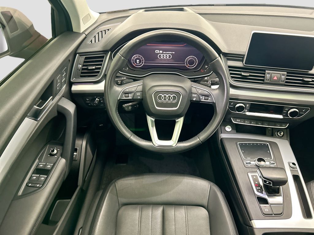 Thumbnail: 2019 Audi Q5 - 10