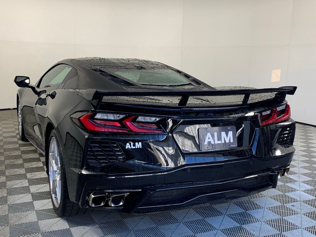 2025 Chevrolet Corvette Stingray photo 4