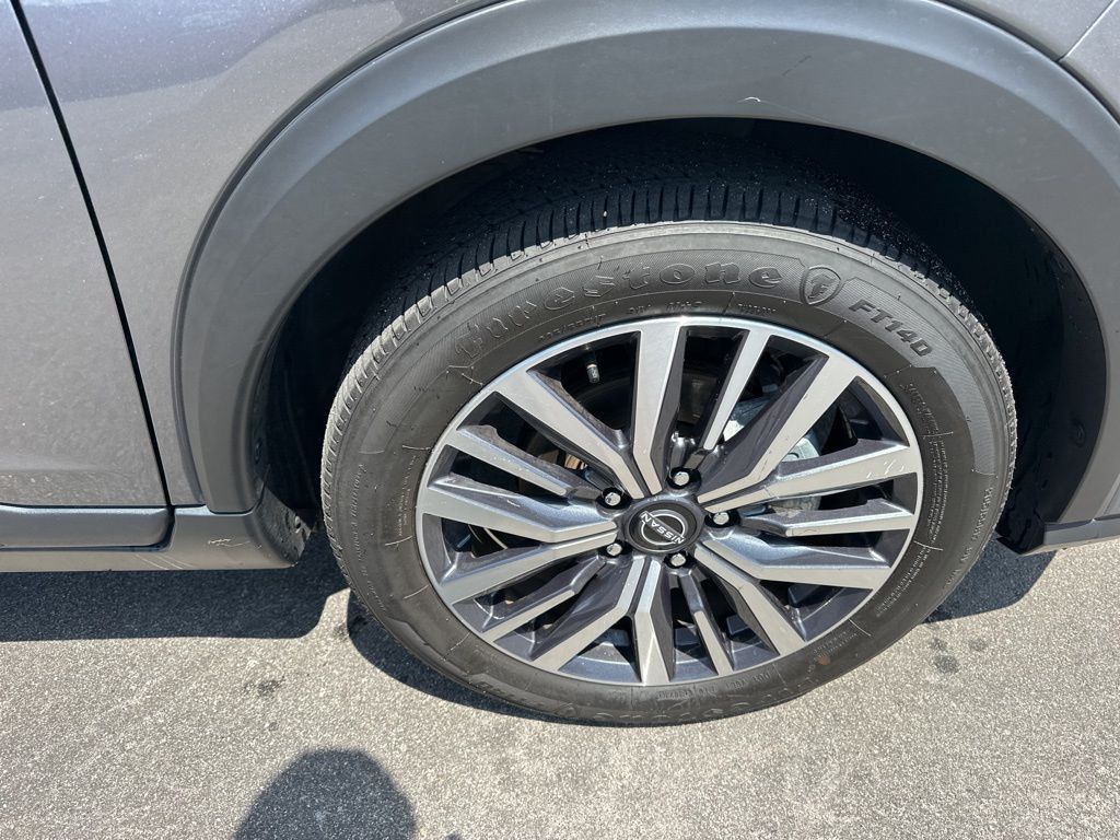 2024 Gun Metallic Nissan Kicks SV FWD SUV