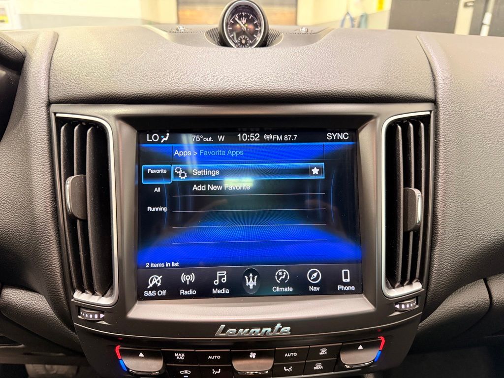Thumbnail: 2020 Maserati Levante - 16