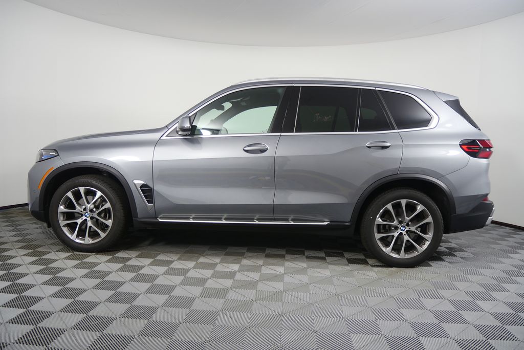 Thumbnail: 2026 BMW X5 - 6