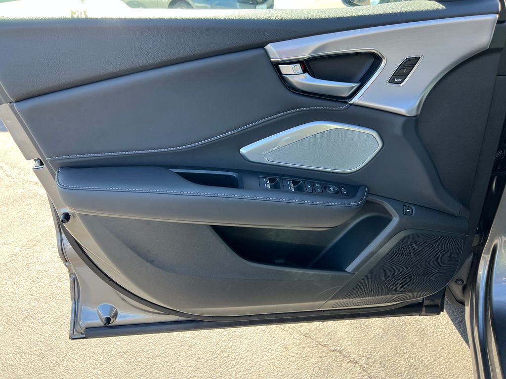 Thumbnail: 2026 Acura RDX - 12